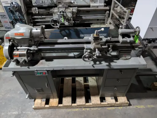[C1370RD inv129] South Bend Manual Lathe
